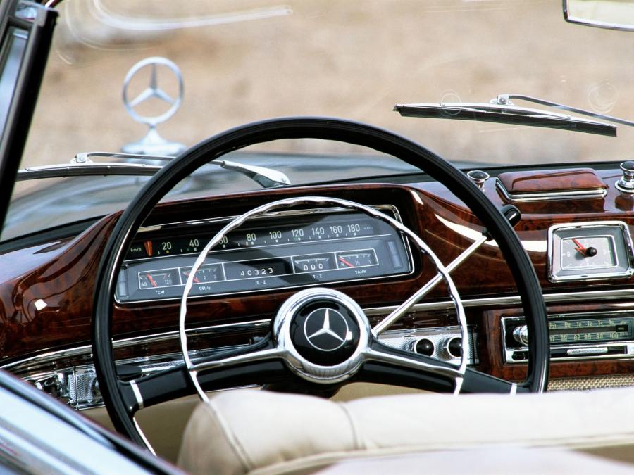  Mercedes-Benz 220 S Cabrio 1956 года  (фото 10 из 28)